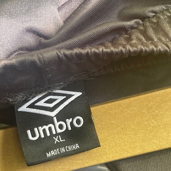 Umbro Track‎ Pants Training Workout Running Zipper Pockets XL - Picture 8 of 8